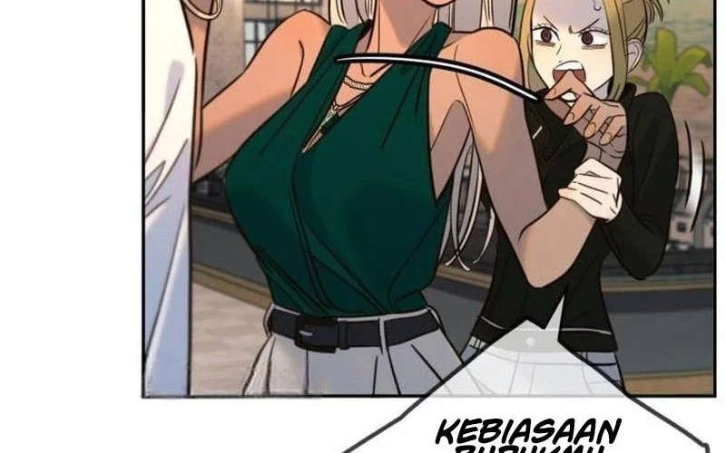 Everyone Loves Her Chapter 39 Gambar 8