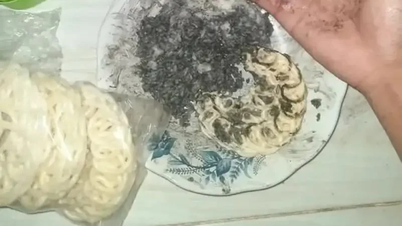 I Regressed, but the World didn’t End Chapter 44 Gambar 91