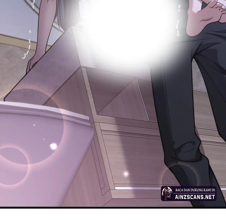 Riches Can’t Buy Loyalty Chapter 20 Gambar 40